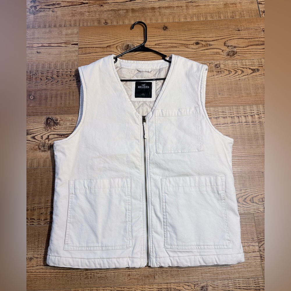 Hollister Cream Zip-Up Vest